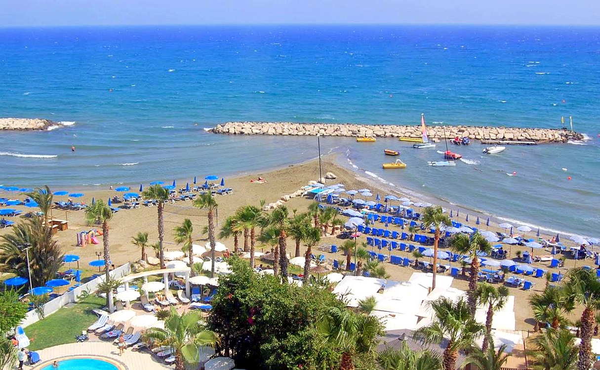 Пляж отеля Lordos Beach, Ларнака, Кипр