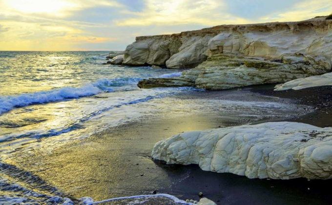Вечерний пейзаж Губернаторский пляж,, Лимассол, Кипр