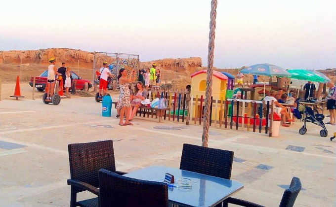 Детская площадка возле кафе Lighthouse Beach Snack Bar, Пафос, Кипр