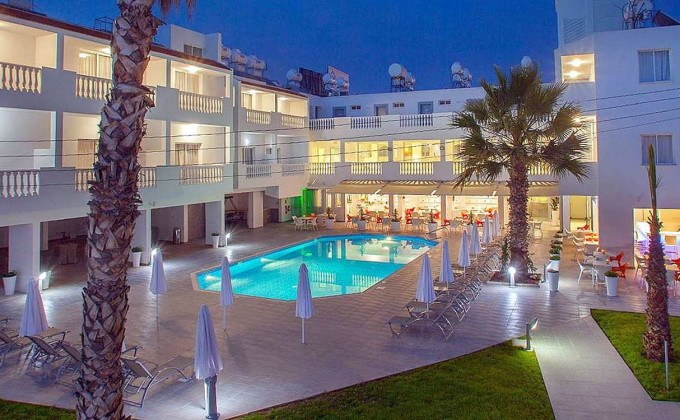 Апартамент - отель «Princessa Vera Hotel-Apartmment», Пафос, Кипр