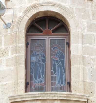 Витраж в окне церкви,Церковь Панагия Теоскепасти, Пафос, Кипр