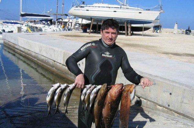Вылов свежей рыбы для ресторана «La Plage», Полис, Кипр