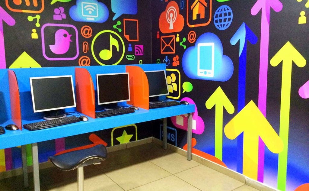 Интернет-кафе в игровом центре Галактика, Лимассол для детей