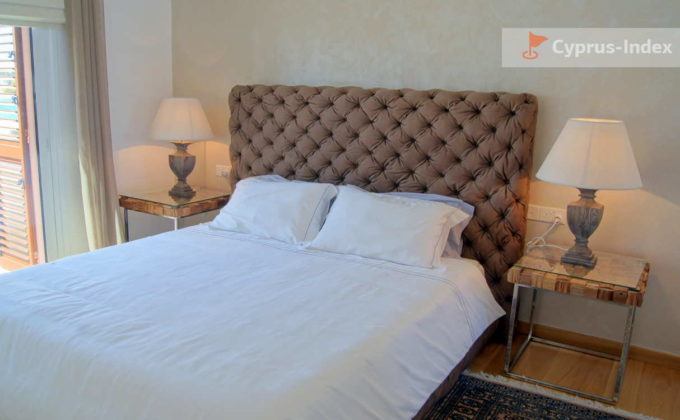 Спальня одной из вилл Island Villas, Лимассол Марина, Кипр