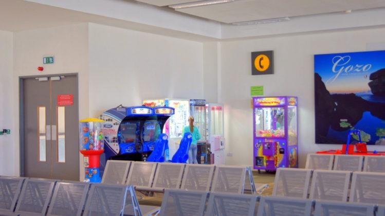 Игры для детей, Аэропорт Пафос, Кипр