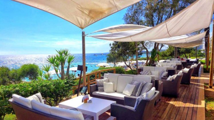 Бар с видом на пляж, Grecian Sands Hotel, Айя Напа, Кипр