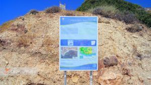 Информационное табло о пляже, Петра Ту Ромиу, Пафос, Кипр