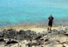 Прозрачная вода на пляже, пляж Лукос ту Манди, Айя Напа, Кипр