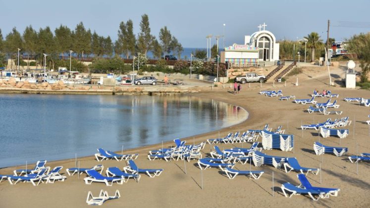 Общий вид на пляж Айя Триада, Протарас, Кипр