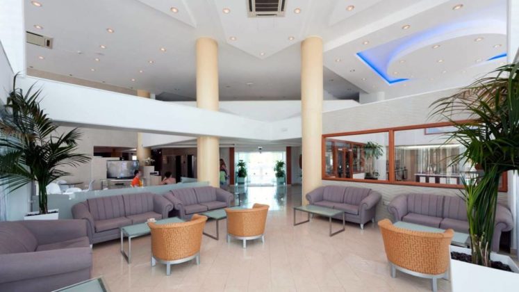 Холл для гостей отеля, Tasia Maris Sands Hotel, Айя Напа, Кипр