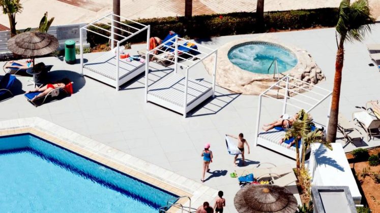 Вид с балкона на бассейн, Tasia Maris Sands Hotel, Айя Напа, Кипр