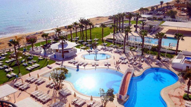 Территория отеля Constantinos The Great Beach Hotel, Вриси Б, Протарас, Кипр